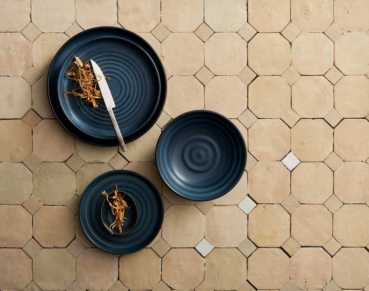 Robert Gordon Potters Plate Blue Storm 26.7Cm