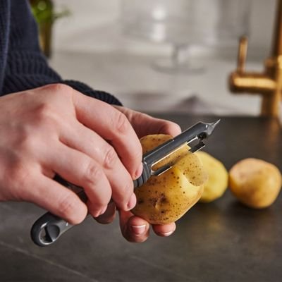 Straight Swivel Peeler