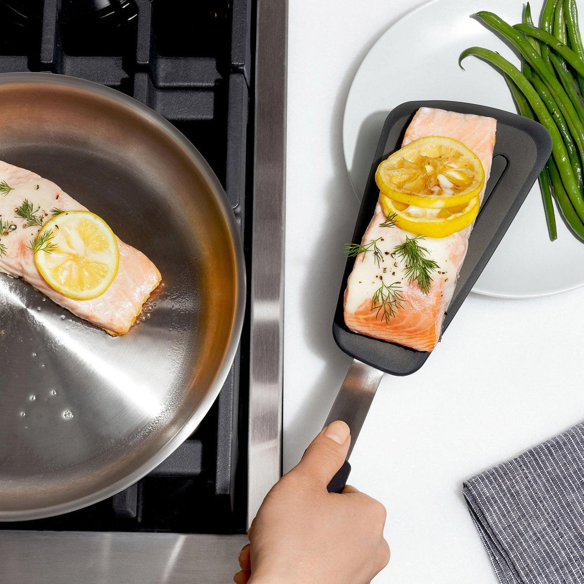 Oxo Gg Silicone Flexible Omelet Turner