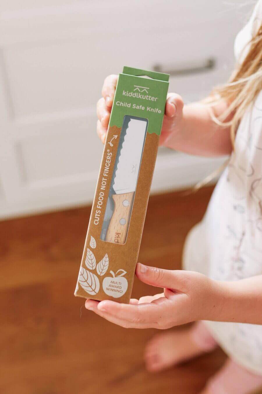 Kiddikutter Wooden Handle Knife [CLR:WOOD HANDLE]