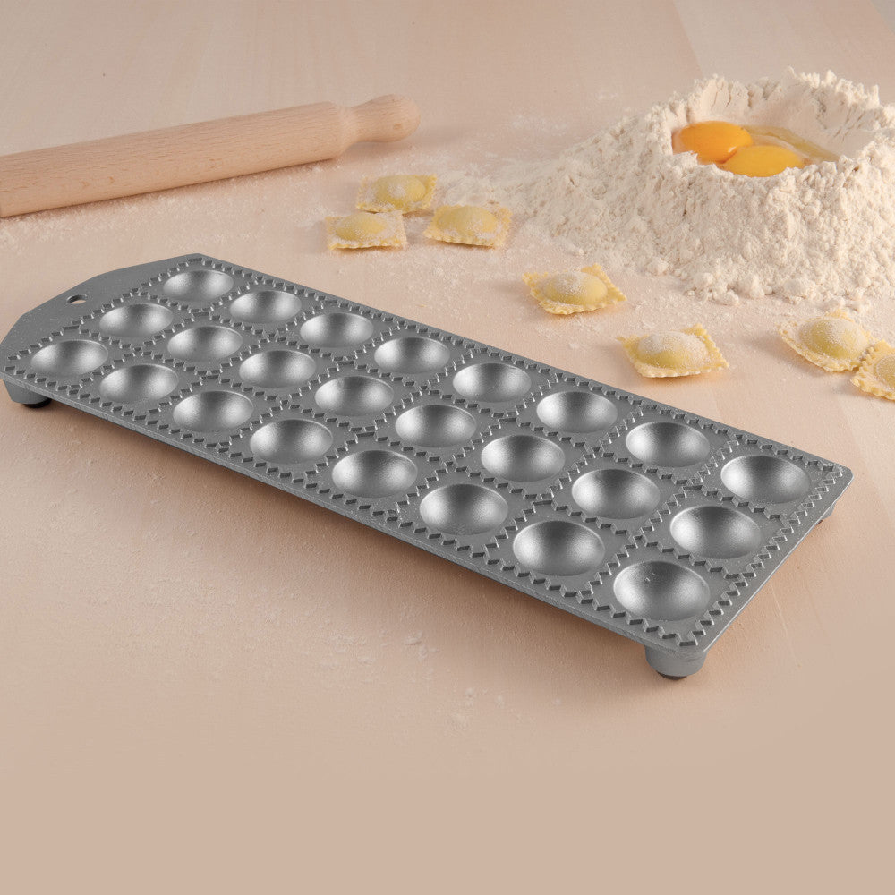 Professional #47 Ravioli Tray Round 24 Hole