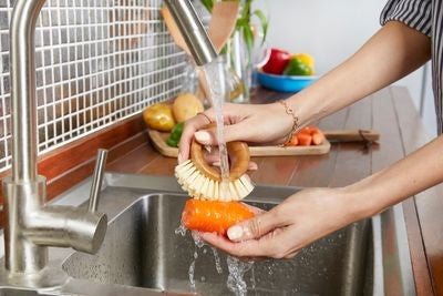 Full Circle The Ring Veggie Brush