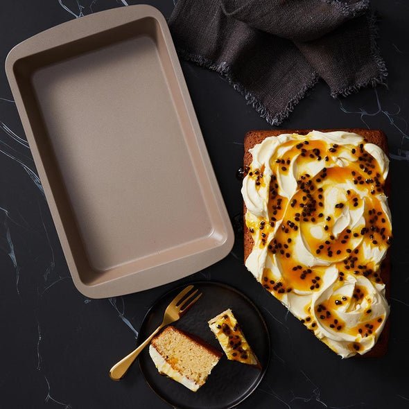 Stanley Rogers Ceramabake Rectangular Cake Pan 28x18cm