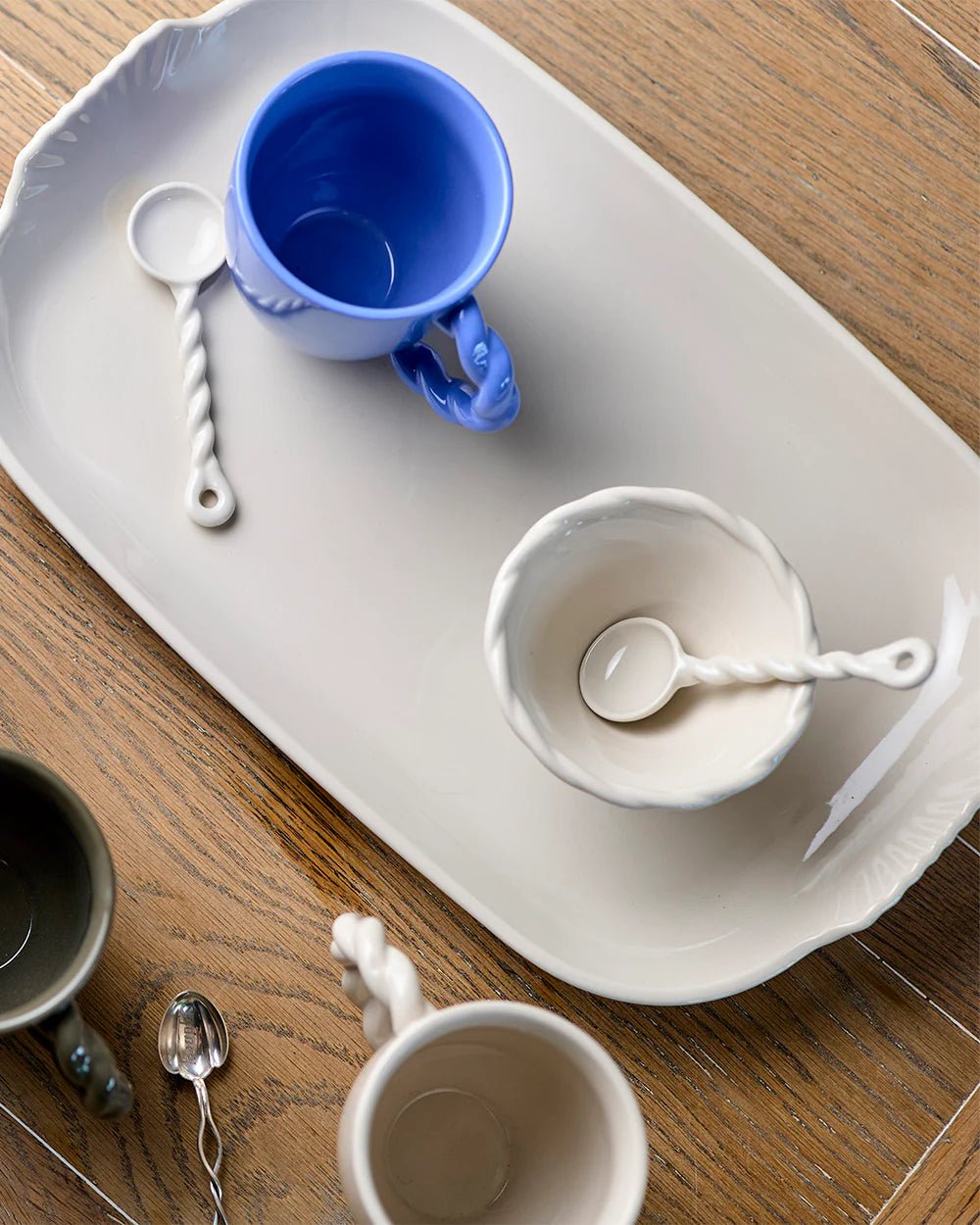 Rectangle Tray - Vanilla Vintage Table - Robert Gordon