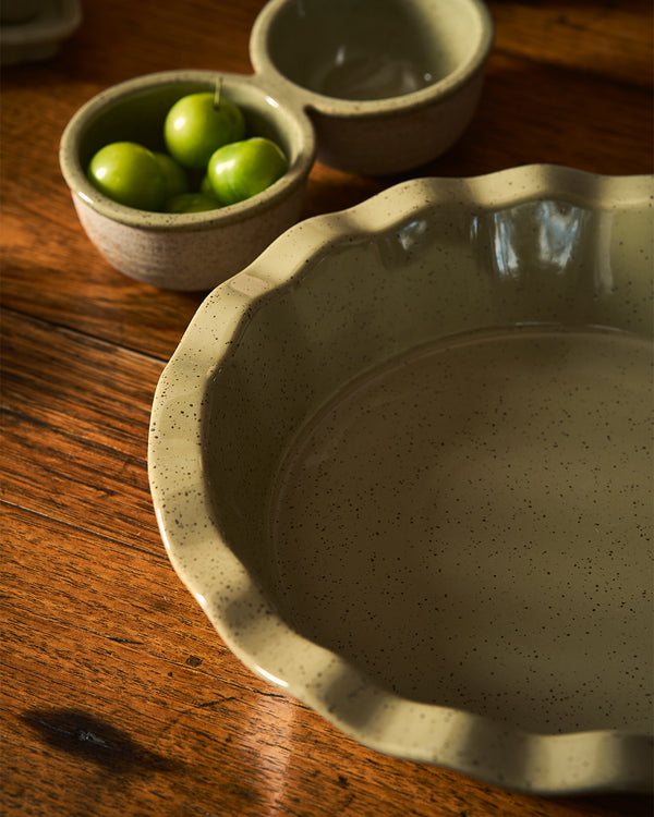 Robert Gordon Pie Dish 28Cm Peppercorn - Kitchen Life