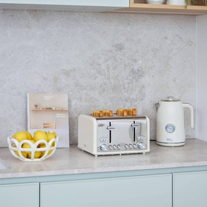 Dw Newbury Vintage 4 Slice Toaster 29.2X26.5X18Cm Cream